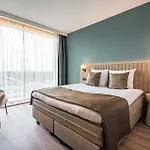 Ozo De President Amsterdam Schiphol Airport 4*