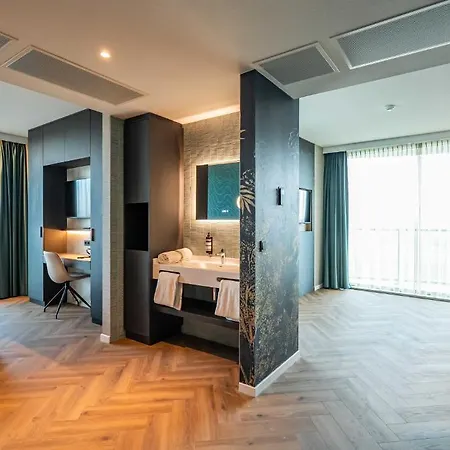 Ozo De President Amsterdam Schiphol Airport 4*