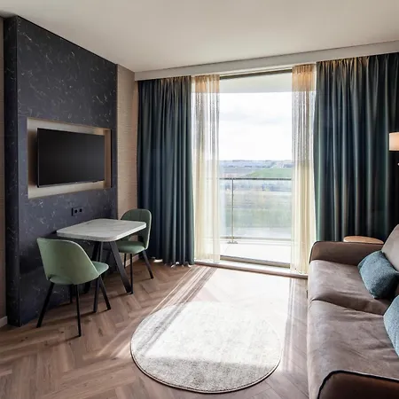 Ozo De President Amsterdam Schiphol Airport Hotel 4*