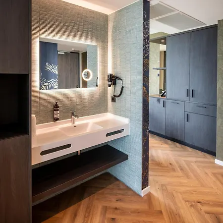 Ozo De President Amsterdam Schiphol Airport Hotel