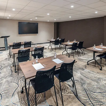 Ozo De President Amsterdam Schiphol Airport Hotel