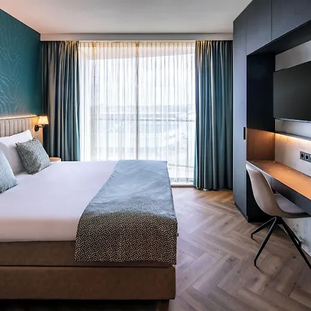 Ozo De President Amsterdam Schiphol Airport Hotel 4*