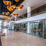 Ozo De President Amsterdam Schiphol Airport Hotel